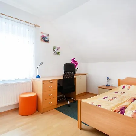 Orchid For 2, Skylight For 2 Rum i privatbostad