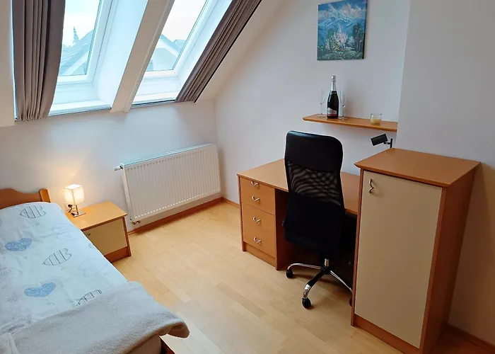 Orchid For 2, Skylight For 2 Homestay