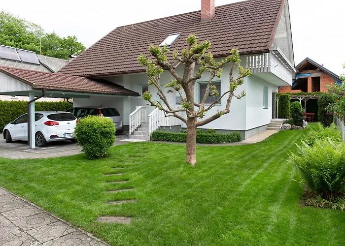 Orchid For 2, Skylight For 2 *